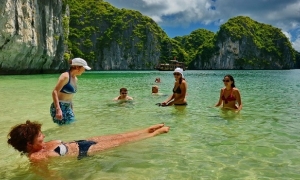 Halong Bay - Lan Ha Bay - Monkey Island Resort 3 Days 2 Nights