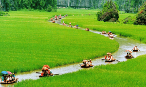 From Hanoi: Ninh Binh, Trang An, Bai Dinh, and Mua Cave Trip