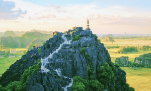 Hanoi: Ninh Binh Day Trip with Tam Coc, Hoa Lu, and Mua Cave