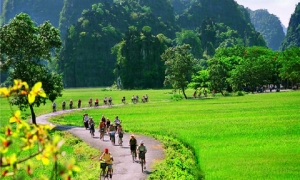 From Hanoi: Ninh Binh, Trang An, Bai Dinh, and Mua Cave Trip