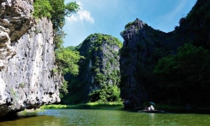 From Hanoi: Ninh Binh, Trang An, Bai Dinh, and Mua Cave Trip