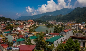 Sapa Tour By Bus 2 Days 1 Night 3-Star Hotel in Sapa (Option 2)